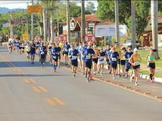 Bonito recebe 1,5 mil atletas para provas de meia-maratona e mountain bike