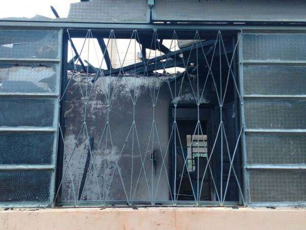  Continua no CTI idosa que sofreu queimaduras em inc&ecirc;ndio com morte 