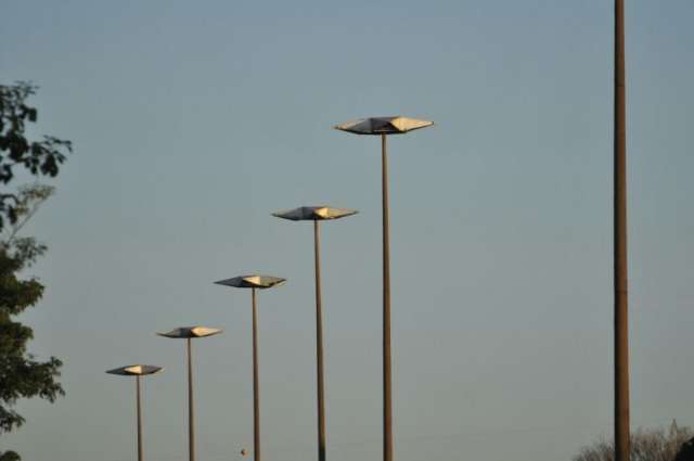 Cobran&ccedil;a retroativa da taxa de ilumina&ccedil;&atilde;o ser&aacute; discutida em audi&ecirc;ncia