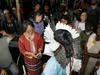 Indígenas aproveitaram a visita para conversar com a relatora da ONU  (Fotos: Eliel Oliveira)