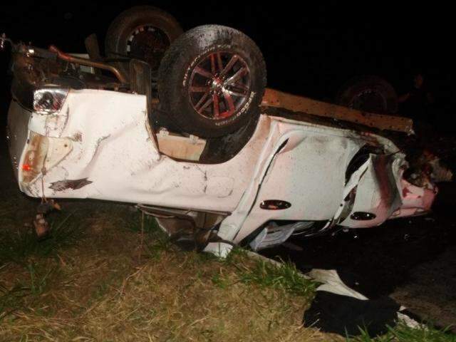 Mortos em acidente entre Hilux e Parati, pai e filho ser&atilde;o velados juntos