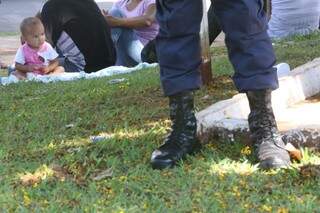 Guarda Municipal permanece no local para coibir a ação dos manifestantes. (Foto: Marcelo Victor)
