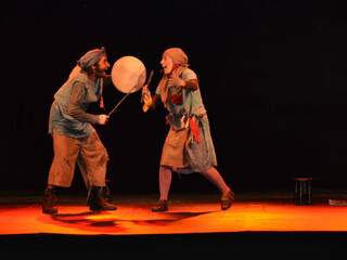 Um dos espetáculos é &quot;os Corcundas&quot; com o grupo Circo do Mato. (Foto: Divulgação)