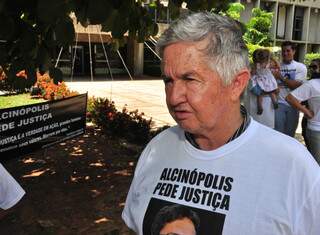O prefeito Alcindo Carneiro, pai do vereador morto: &quot;Justiça está sendo feita&quot;. (Foto: João Garrigó)