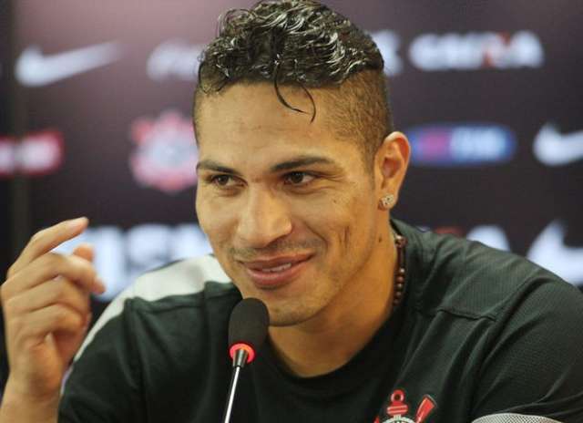 Corinthians tem a volta de Paolo Guerrero hoje contra o Danubio