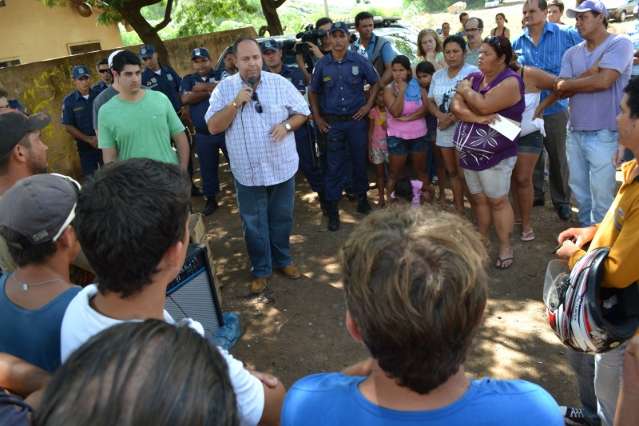 Em reuni&atilde;o, catadores reafirmam que n&atilde;o v&atilde;o participar de cadastramento