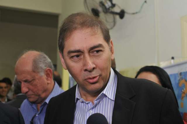Bernal considera constrangedora vota&ccedil;&atilde;o do impeachment de Dilma no Senado