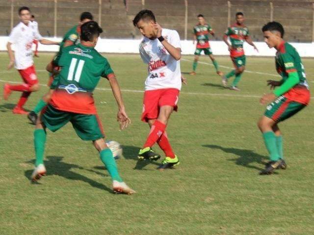 Em duelo de classificados, Cena vence Comercial pelo Estadual sub-17