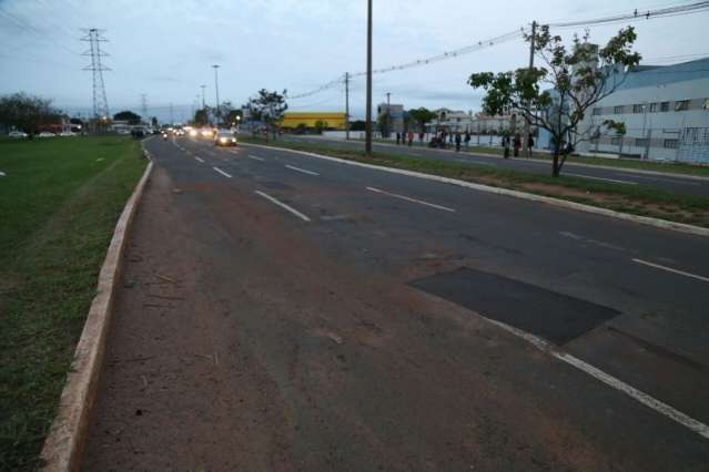 Preju&iacute;zos com buracos v&atilde;o al&eacute;m de pneu furado e devem parar na Justi&ccedil;a