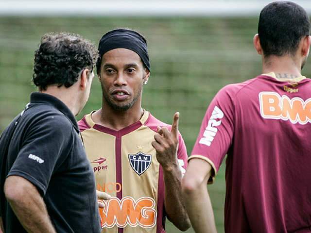  Ronaldinho estreia hoje pelo Atl&eacute;tico-MG; dois atletas do MS v&atilde;o estar em campo