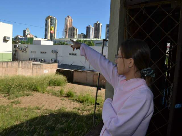  Dono de farm&aacute;cia onde ladr&atilde;o tentou se esconder reclama de inseguran&ccedil;a
