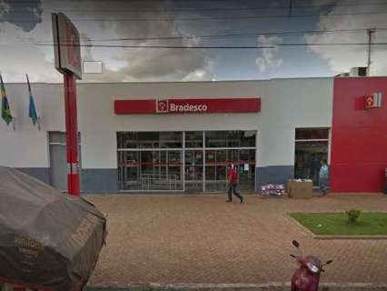 Bando sequestra fam&iacute;lia de gerente e exige &ldquo;todo dinheiro&rdquo; de ag&ecirc;ncia