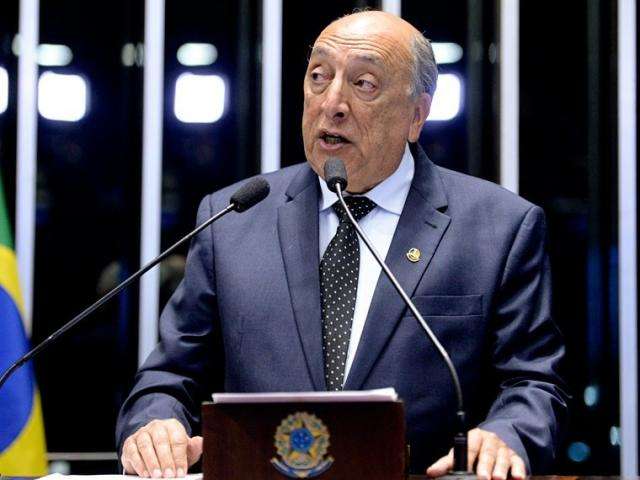 Pedro Chaves relata projeto que libera R$ 2 bi para fundo dos munic&iacute;pios