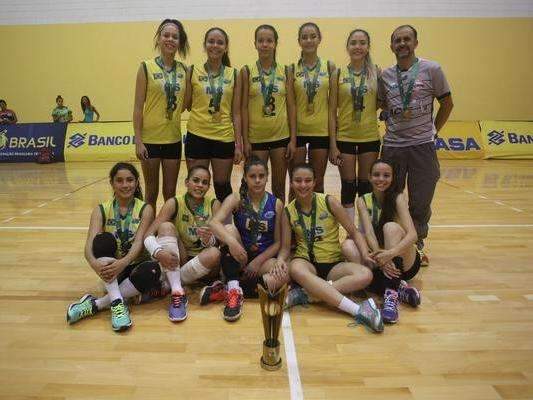 Sele&ccedil;&atilde;o de MS vence brasileiro de v&ocirc;lei sub-19 e garante acesso