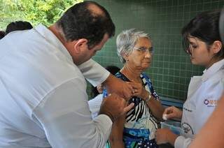 Em Dourados, vacina contra a gripe continua disponível nos postos de saúde (Foto: Chico Leite/Divulgação)