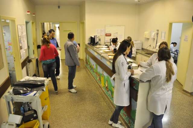 HU e prefeitura fazem acordo com MPF que prev&ecirc; 2,8 mil cirurgias de catarata