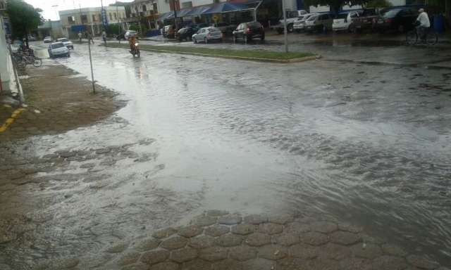 Chove em Bataguassu e Defesa Civil alerta sobre temporais