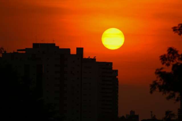 Previs&atilde;o de calor e pancadas de chuva no &uacute;ltimo final de semana do ver&atilde;o