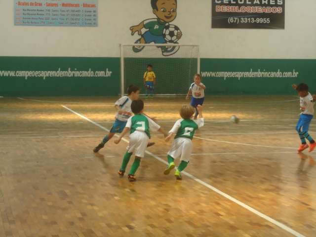 Rodada da Copa Pelezinho de futsal tem 71 gols marcados