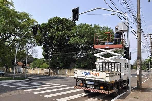 Agetran ativa  na Tiradentes com 26 de Agosto  5&ordm; sem&aacute;foro dos 20 adquridos