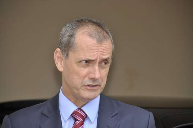 Se houver pol&iacute;ticos, nomes ser&atilde;o divulgados at&eacute; quinta, diz delegado