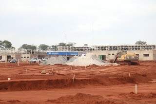 Obras seguem cronograma e devem ser concluídas em setembro de 2017. (Foto: Fernando Antunes)