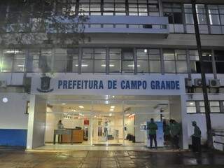 Entrada principal da Prefeitura de Campo Grande. (Foto: Paulo Francis/Arquivo).