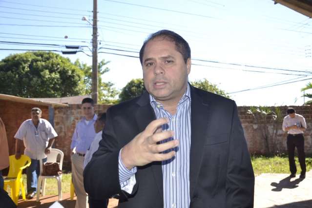 L&iacute;der de Bernal culpa &ldquo;heran&ccedil;a&rdquo; por caos na sa&uacute;de; Mario Cesar contesta