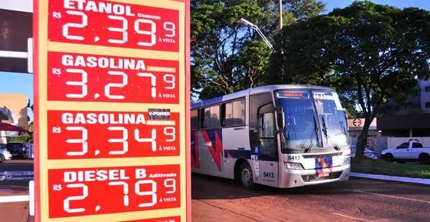 Pre&ccedil;o da gasolina chega a R$ 3,29 nos postos de Dourados