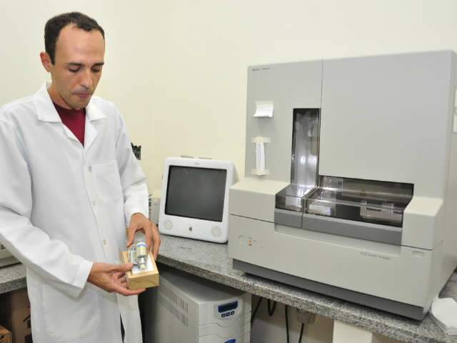  Pe&ccedil;a &eacute; consertada e m&aacute;quina de DNA volta a funcionar no Imol 