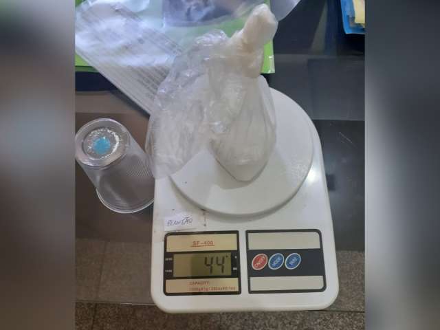 Durante buscas de opera&ccedil;&atilde;o, escriv&atilde;o &eacute; preso por tr&aacute;fico de coca&iacute;na