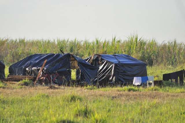 Expulsa de casa h&aacute; 3 meses, sitiante cobra juiz sobre despejo de &iacute;ndios
