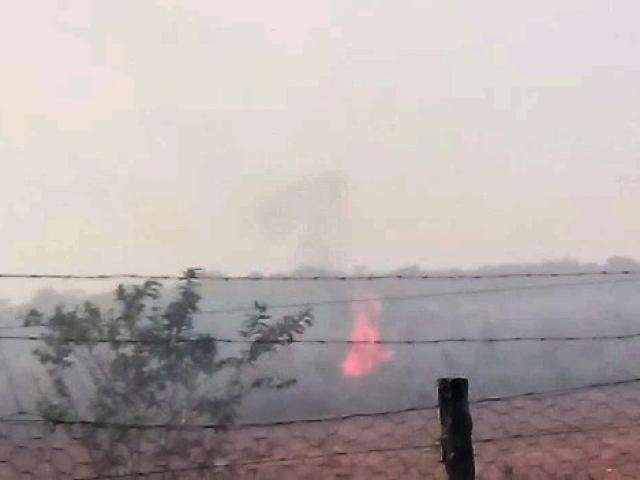 Clima &eacute; tenso em fazenda invadida por &iacute;ndios e PM continua no local