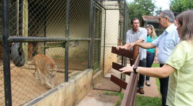 Governador promete ampliar Centro de Reabilita&ccedil;&atilde;o de Animais Silvestres