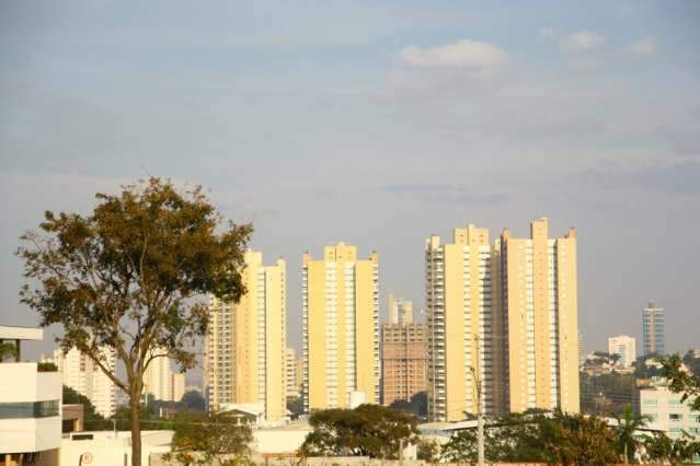C&eacute;u amanhece nublado e segunda-feira ser&aacute; chuvosa na Capital