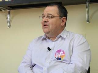 João Alfredo, candidato do PSOL, durante entrevista ao Campo Grande News. (Foto: Marina Pacheco/Arquivo).