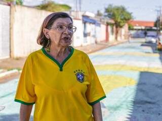 Dona Maria continuou apaixonada por Copa do Mundo e mundial virou inspiração para lembrar do que a irmã mais amava. (Foto: Fernando Antunes)