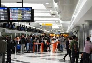 Aeroporto de Campo Grande fecha pista à noite durante 2 meses. (Foto: Arquivo)