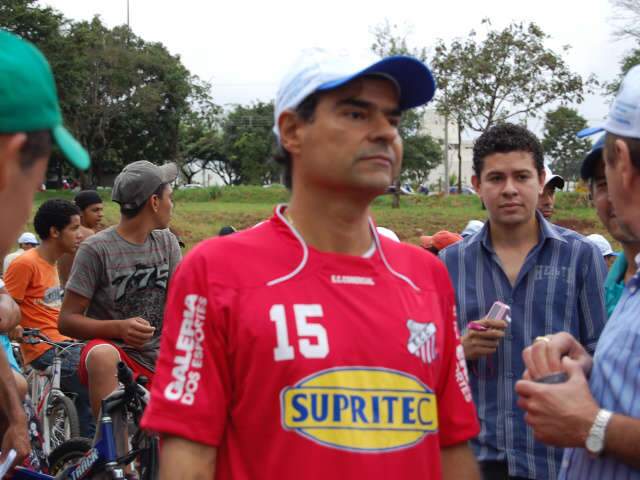  Prefeitura diz que enviar&aacute; equipes amanh&atilde; &agrave; cratera no bairro Nova Lima 