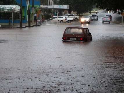 Em poucas horas, chove mais de 70 milímetros em Amambai