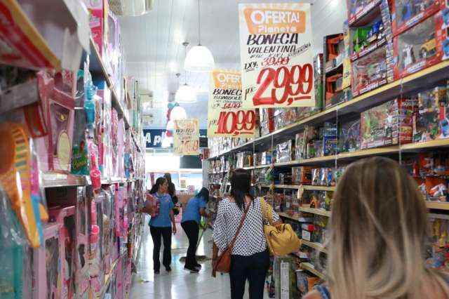 Dia das Crian&ccedil;as supera expectativas e lojas ficam abertas no feriado 