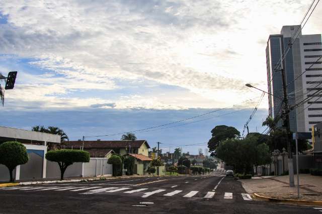 Domingo ser&aacute; de chuva em todas as regi&otilde;es de MS, prev&ecirc; Inmet 