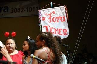 Fora Temer dominou Cordão Valu no primeiro dia de Carnaval. (Foto: Marcos Ermínio)