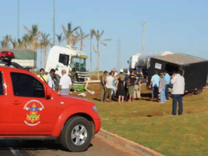 Quatro ficam feridos em mais um acidente na Lúdio Coelho com rodovia
