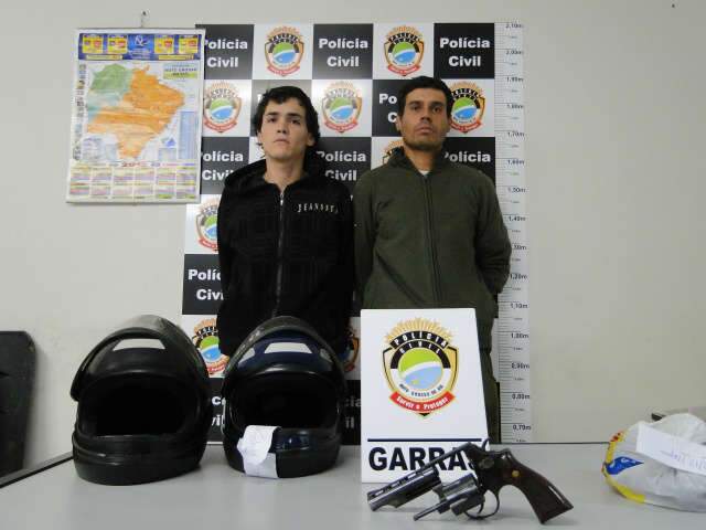 Pol&iacute;cia prende dupla suspeita de v&aacute;rios assaltos em Campo Grande