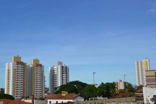  Previs&atilde;o de tempo parcialmente nublado com pancadas de chuva em MS