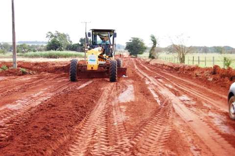 Estradas destruídas pela chuva em julho são recuperadas em assentamentos