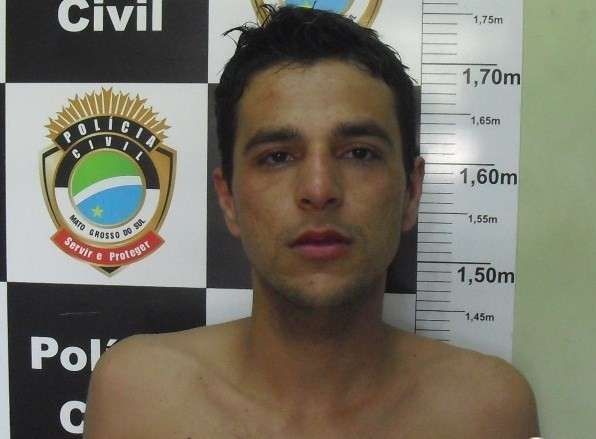 Para fugir de inimigos, presidi&aacute;rio escala alambrado e cai de altura de 7 metros