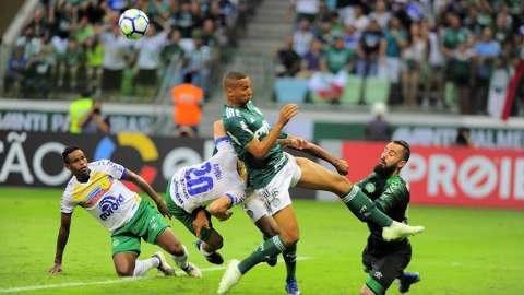 Palmeiras e Chapecoense empatam em partida sem gols