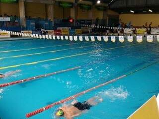 Foram disputadas 40 provas de natação na manhã desta sexta-feira (10) no Rádio Clube Cidades (Foto:  Ademar Cardoso)